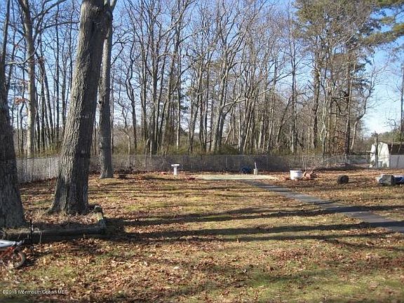 3rd image of 20 Cedar Brook Dr