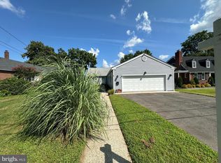 3 Linden Rd, Burlington, NJ 08016