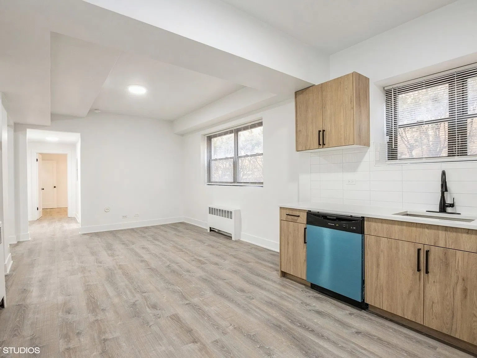 Recently Rehabbed West Rogers Park Apartments With Heat Included — Photo 3