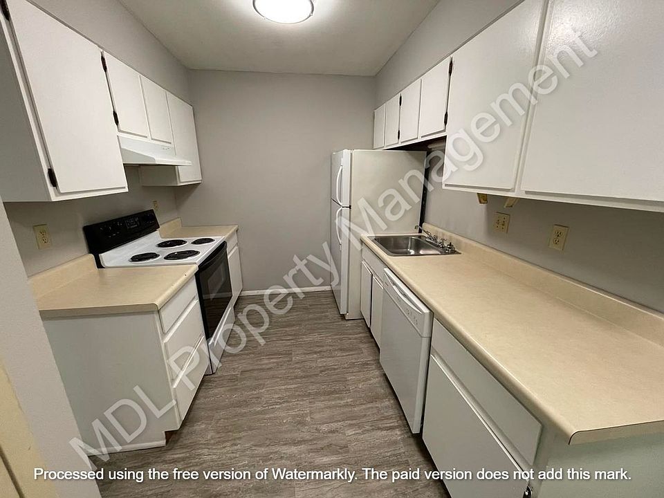 1st image of 3907 Bauer Dr APT 8