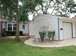 286 Bayview Ct, Bloomingdale, IL 60108