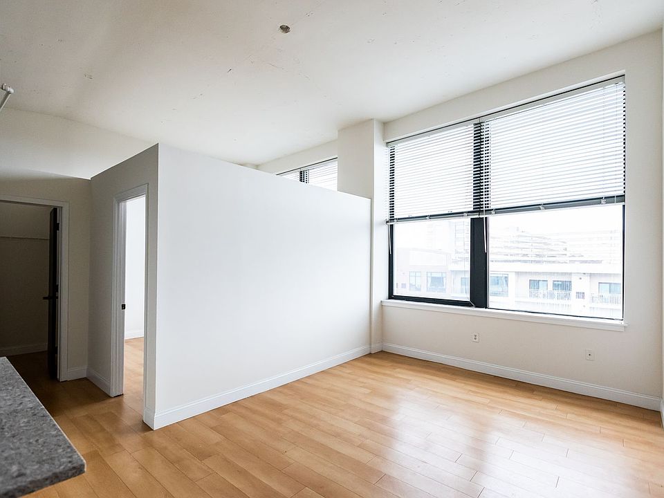 4600 Woodward Ave Apt 212, photo 23