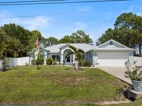 1073 SW Placetas Avenue, Port St Lucie, FL 34953