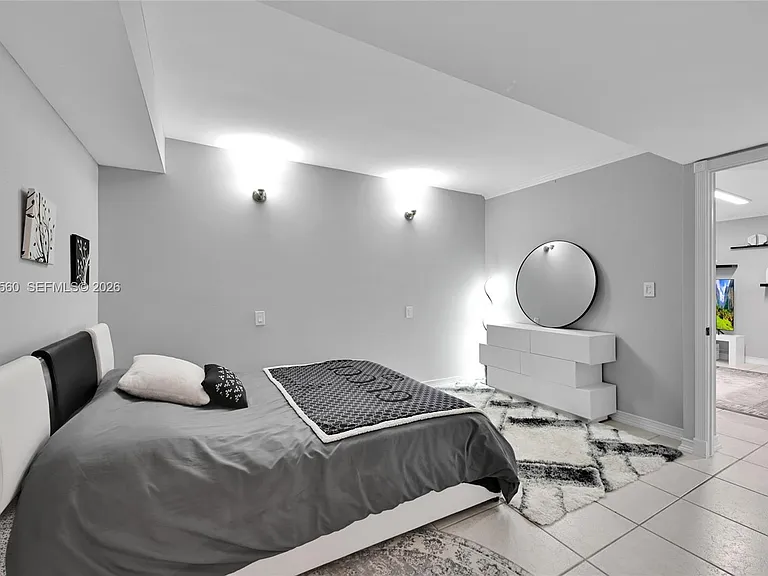 6039 Collins Ave #621 — Photo 7
