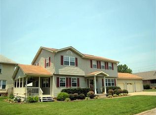 1101 13th Ave, Vienna, WV 26105