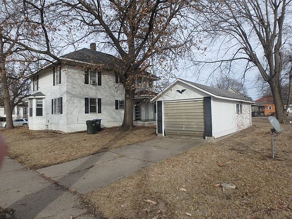 3rd image of 502 E Washington St