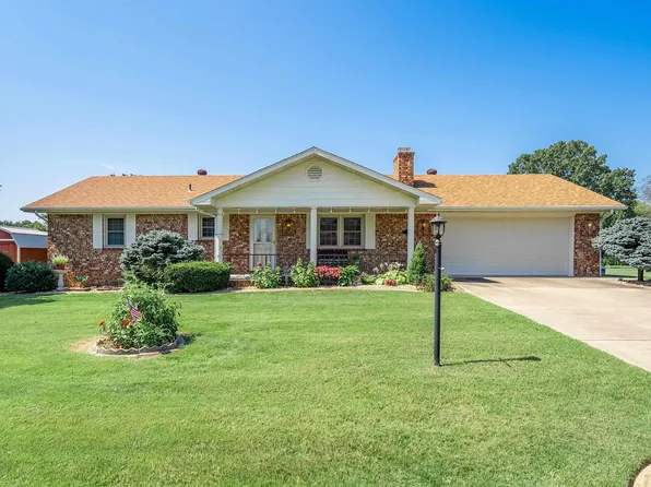 1717 Lilac St, Mountain Home, AR 72653
