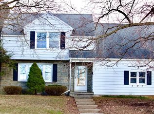 2845 Oneida St, Utica, NY 13501