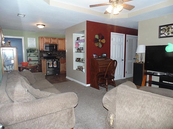 3rd image of 3777 Maitland St