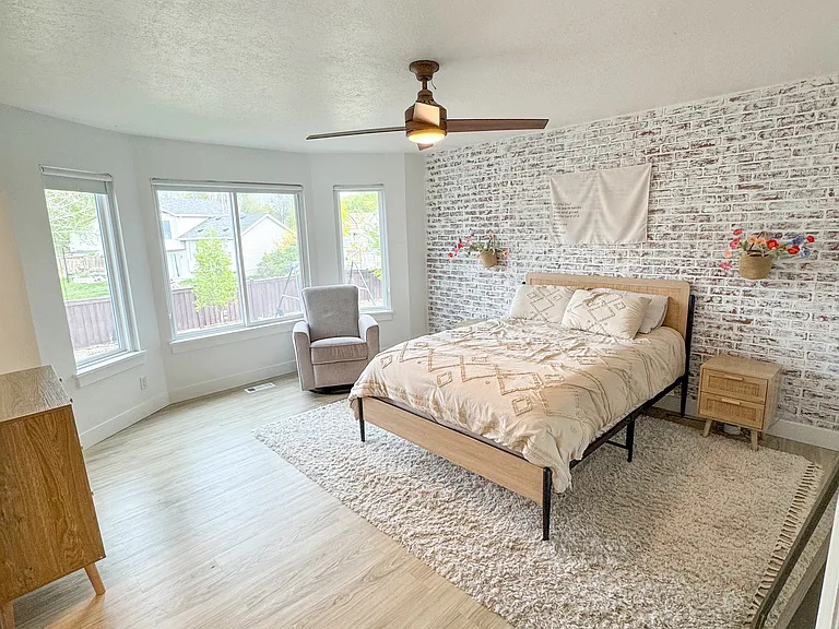 309 S 1800 W — Photo 12