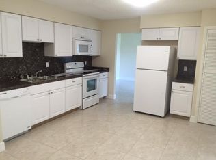 1832 Breezy Ln, West Palm Beach, FL 33417