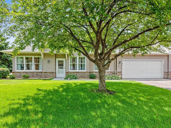 430 Hayes Dr #62, Hastings, MN 55033
