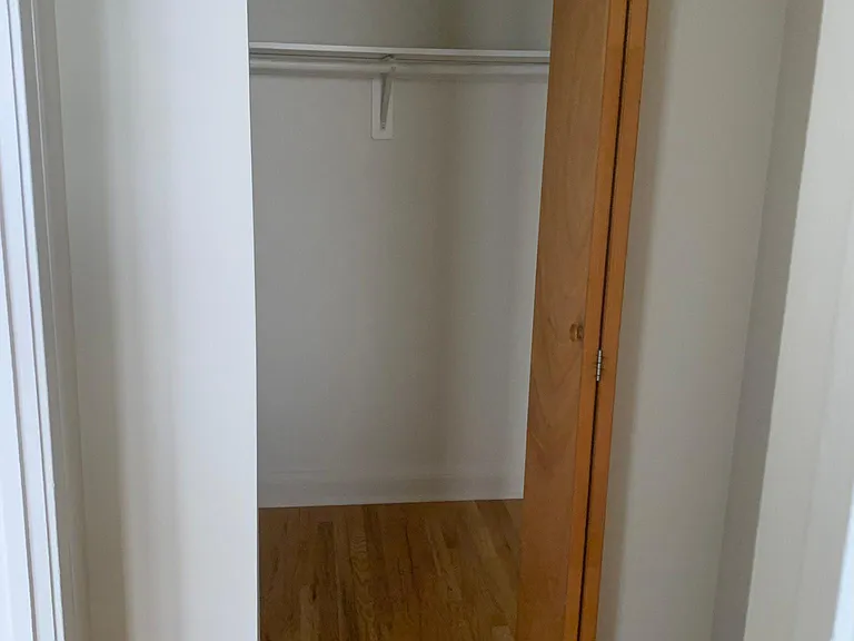 4824 N Damen Ave #206 — Photo 6