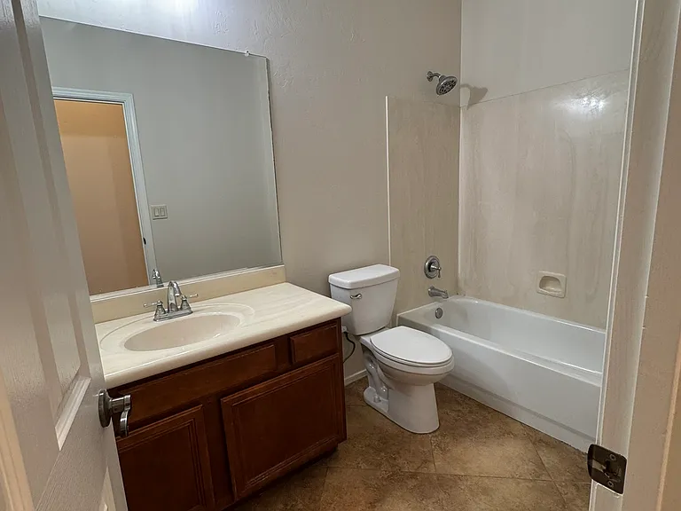 1259 W Faldo Dr — Photo 8
