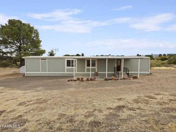 17249 E Trails End Rd, Mayer, AZ 86333