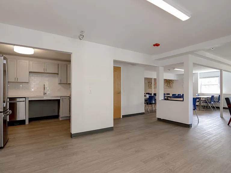 Westwood Glen Commons — Photo 29