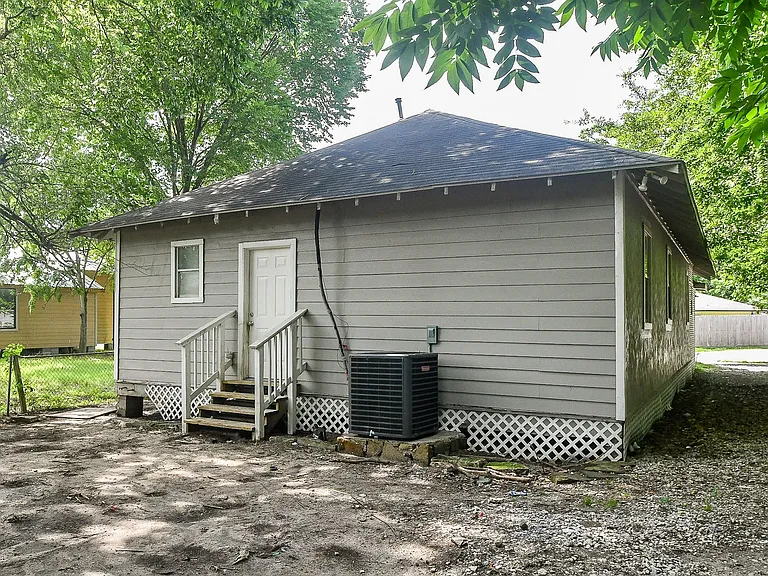 4301 Gregory St — Photo 29