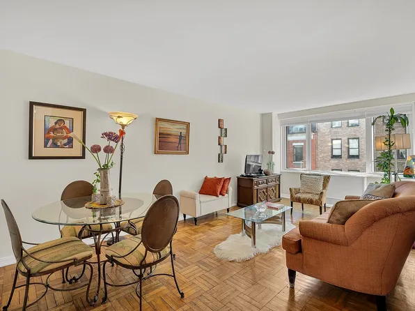 301 E 22nd St APT 7N, New York, NY 10010