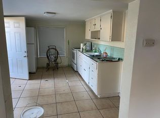 903 N 89th St, Seattle, WA 98103