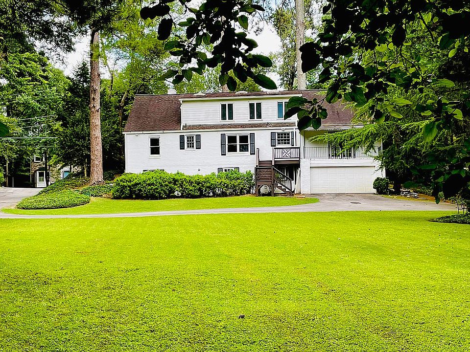 2nd image of 2389 Defoors Ferry Rd NW