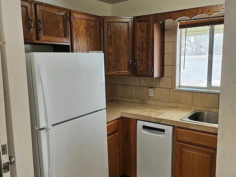 745 McCarthy Blvd — Photo 5