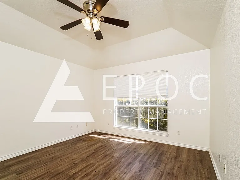 2507 Lain Dr — Photo 8