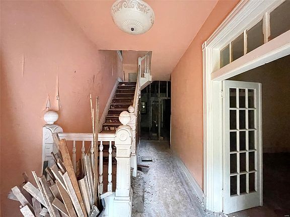 2nd image of 920 Bayard Ave