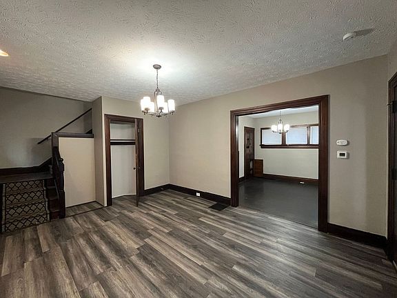 2nd image of 605 Creighton Ave