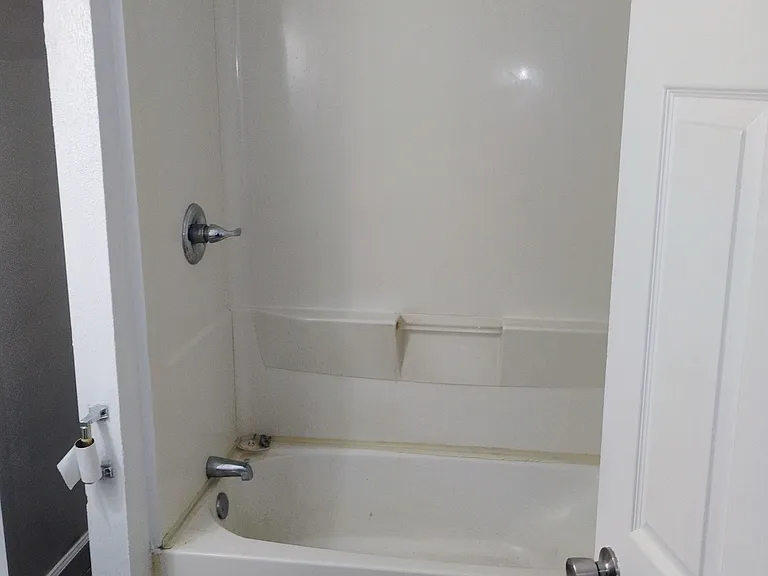 1122 Pinewood Ave — Photo 11