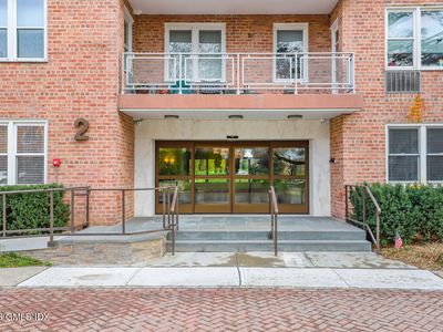 2 Putnam Hl APT 1C, Greenwich, CT, 06830