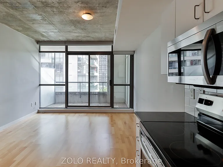 285 Mutual St #709 — Photo 12
