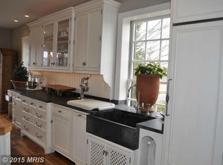 33024 Sunken Ln, Upperville, VA 20184