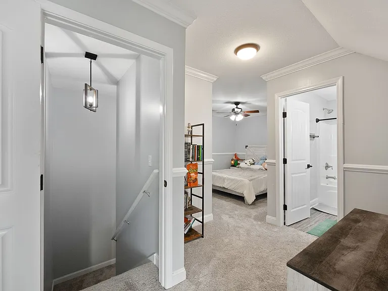 440 Rivercrest Dr — Photo 10
