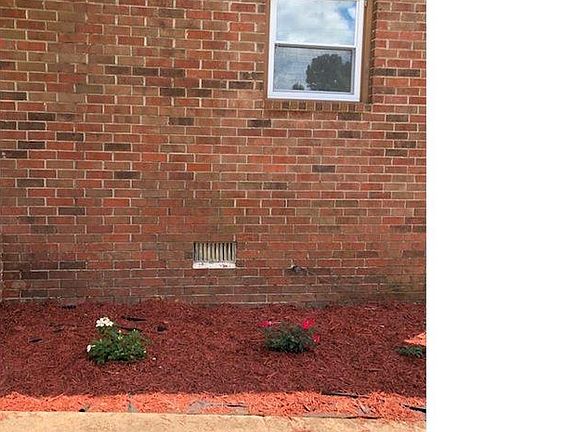 5th image of 1142 Pinedale Cir NW