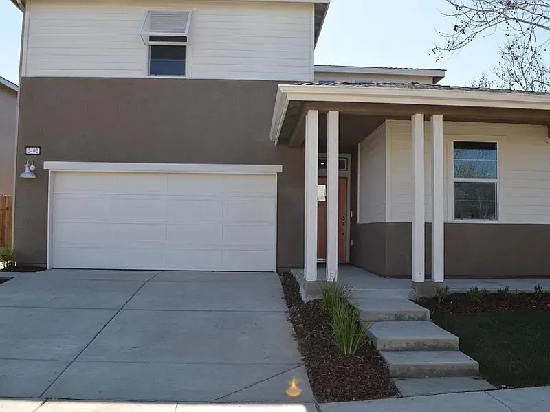 2402 Urdaneta Way photo 1