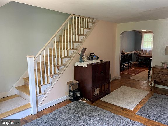 3rd image of 446 Westmont Dr