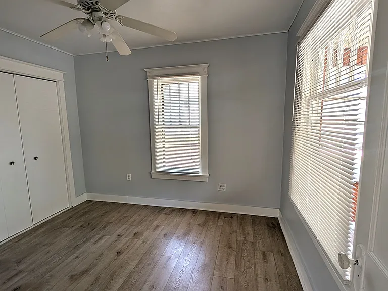 3017 Sanford St — Photo 7