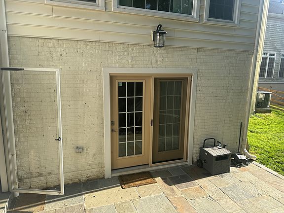 2nd image of 7505 Redland Park Pl