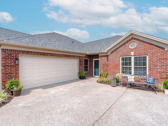 2nd image of 2041 Berry Hill Dr