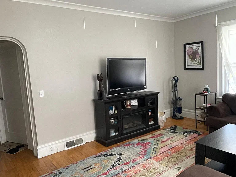 43 Beverly St #1 — Photo 16
