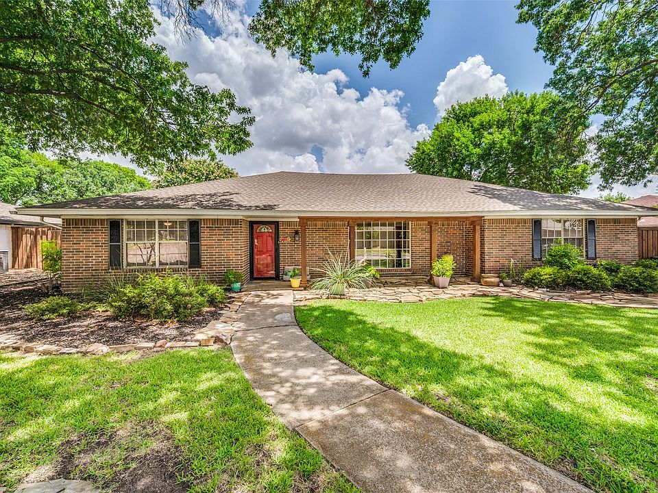 1st image of 2525 Eucalyptus Dr