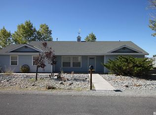 1 Pebble Beach Dr, Yerington, NV 89447