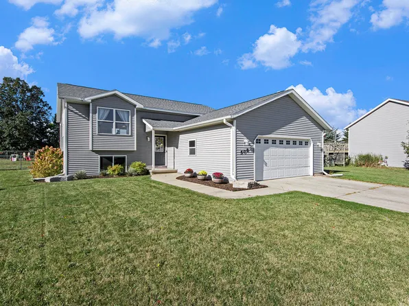 508 Discovery Dr, Wayland, MI 49348