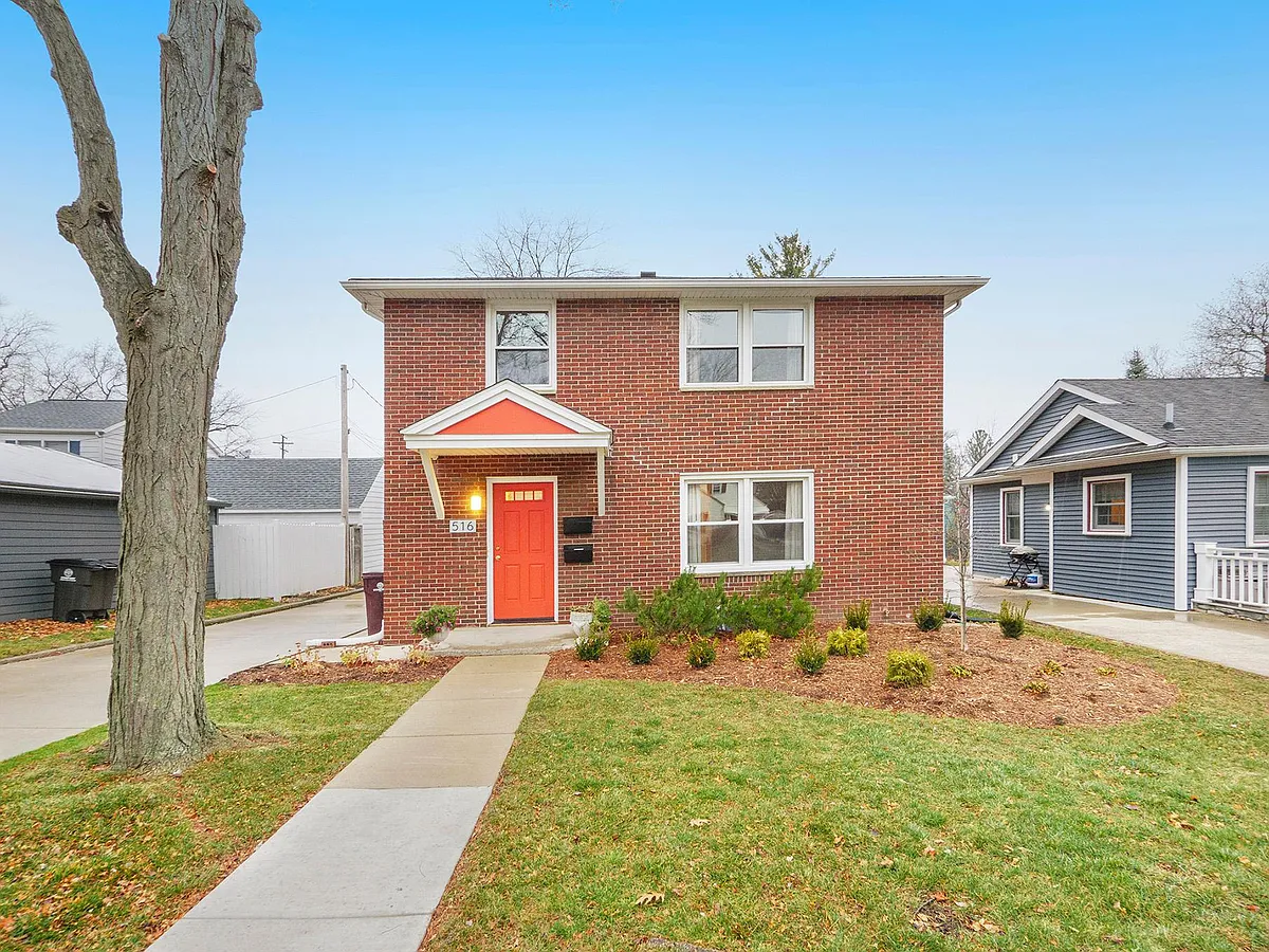 Building Photo - 516 Berkley Ave #1