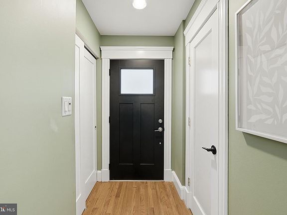 3rd image of 2050 Chadds Ford Dr