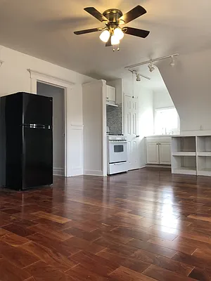 Rented by Longbrook Real Estate Capital LLC | media 6