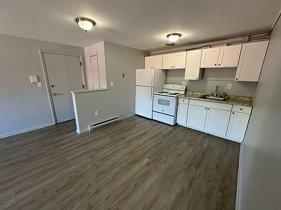 4th image of 171 Loudon Road #7