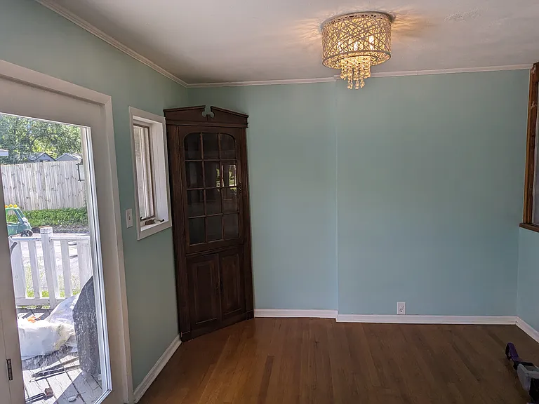 1629 Virginia St — Photo 6