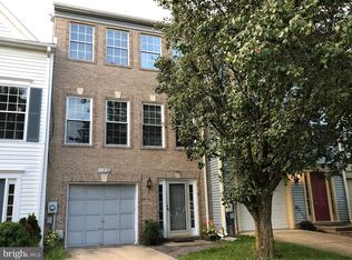 11210 Heron Pl APT B, Waldorf, MD