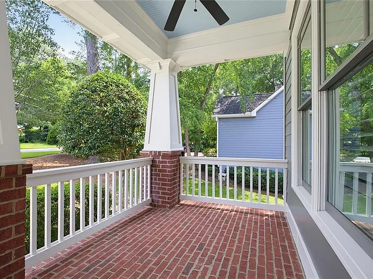 1452 Woodland Hills Dr NE — Photo 5